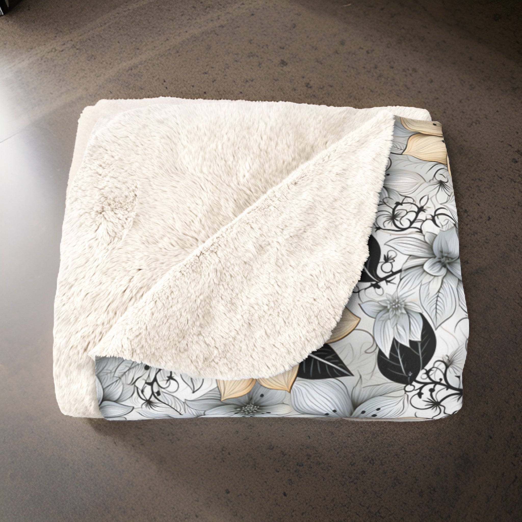 Floral Throw Blanket – Soft Botanical Decor | Delicate Flower