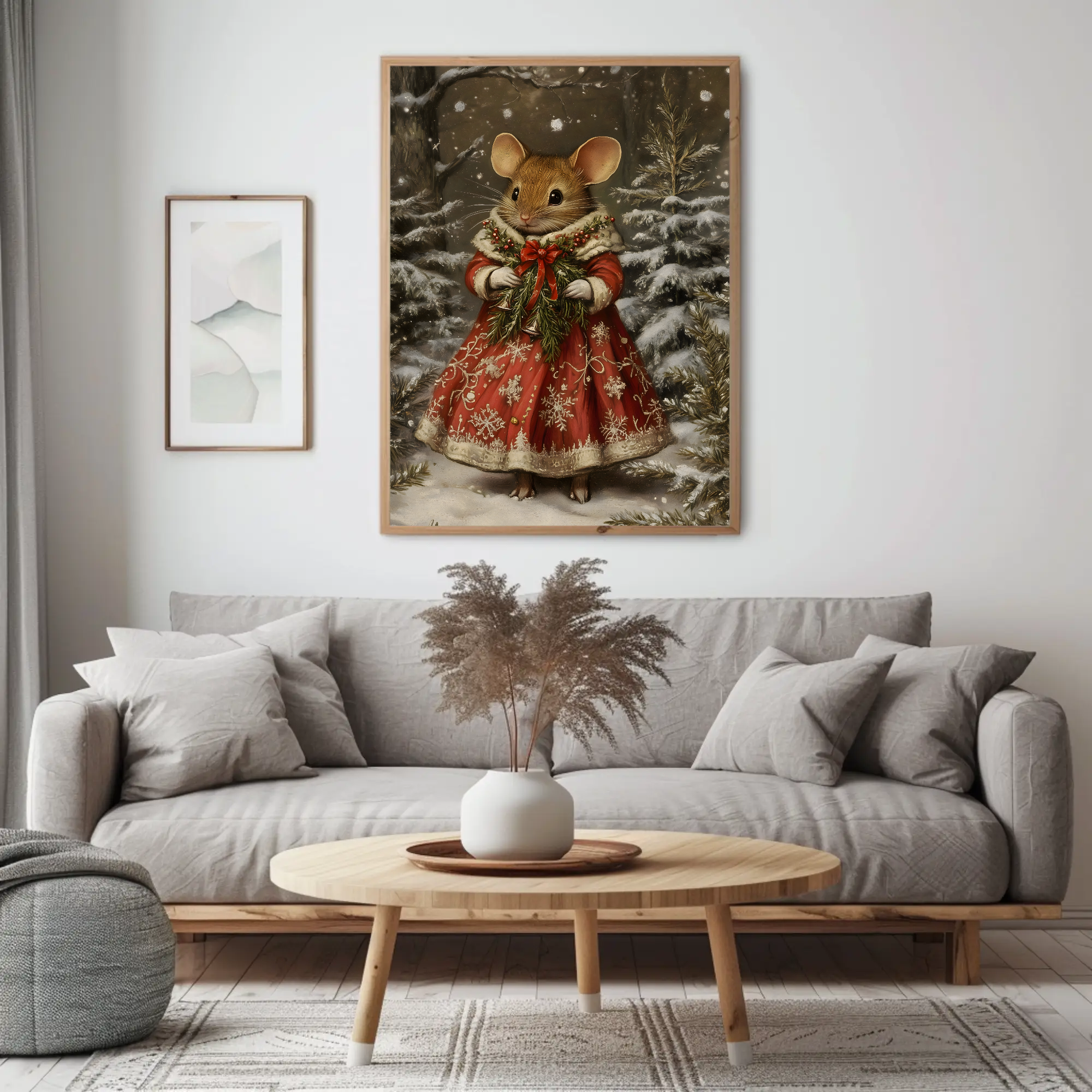 Ruby Mouse Wall Art: Victorian Holiday Decor