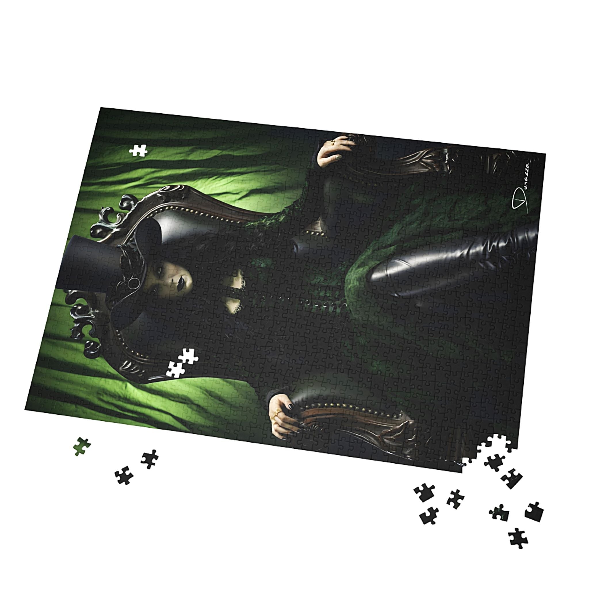 500 piece witch Jigsaw puzzle for Occults with scattered pieces. 